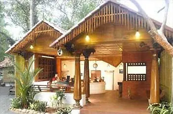 Hotel Puzhayoram Heritage Resort Kumarakom